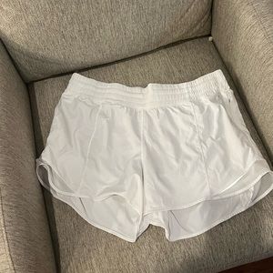 Lululemon-Hotty Hot 4”-white-size 10 tall